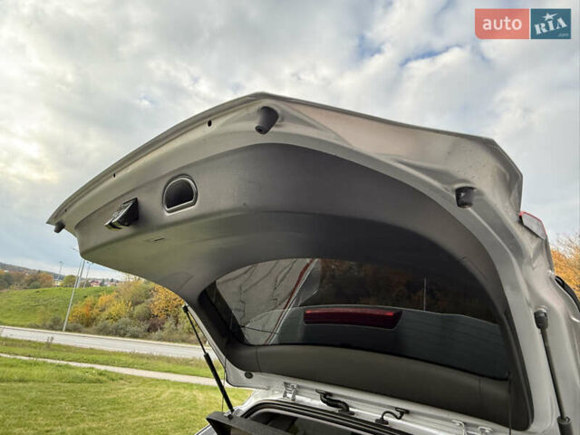 Сірий Хендай Kona, об'ємом двигуна 0 л та пробігом 50 тис. км за 16999 $, фото 13 на Automoto.ua