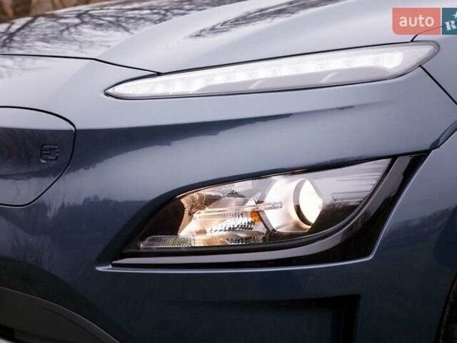 Серый Хендай Kona, объемом двигателя 0 л и пробегом 47 тыс. км за 17950 $, фото 33 на Automoto.ua