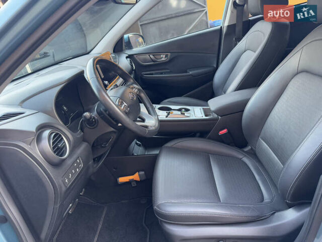 Синій Хендай Kona, об'ємом двигуна 0 л та пробігом 63 тис. км за 15999 $, фото 14 на Automoto.ua