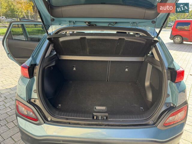 Синий Хендай Kona, объемом двигателя 0 л и пробегом 89 тыс. км за 16999 $, фото 18 на Automoto.ua