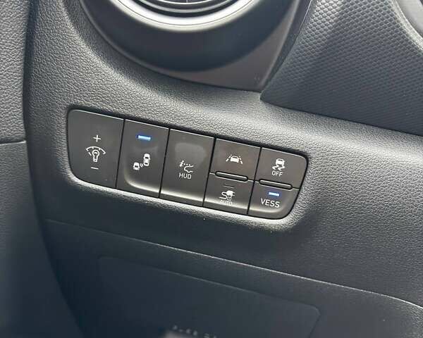 Синий Хендай Kona, объемом двигателя 0 л и пробегом 117 тыс. км за 17490 $, фото 12 на Automoto.ua