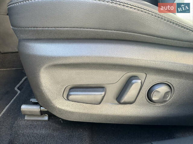 Синий Хендай Kona, объемом двигателя 0 л и пробегом 89 тыс. км за 16999 $, фото 30 на Automoto.ua