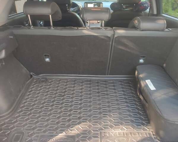 Синій Хендай Kona, об'ємом двигуна 0 л та пробігом 115 тис. км за 18650 $, фото 25 на Automoto.ua