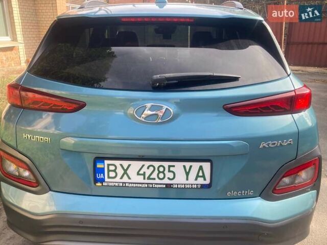 Синій Хендай Kona, об'ємом двигуна 0 л та пробігом 112 тис. км за 18993 $, фото 1 на Automoto.ua