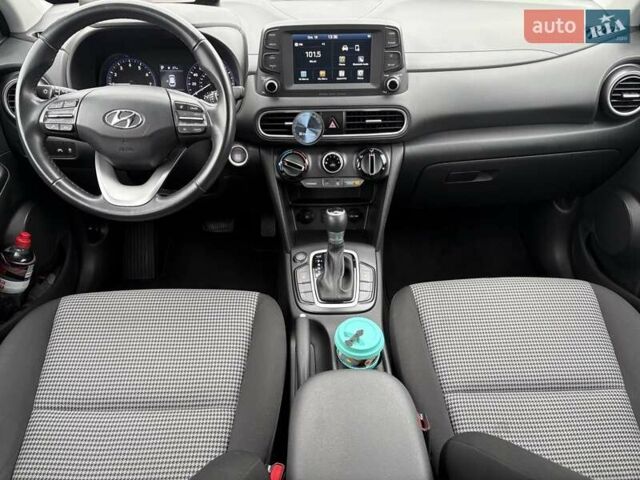 Синий Хендай Kona, объемом двигателя 2 л и пробегом 67 тыс. км за 14400 $, фото 16 на Automoto.ua