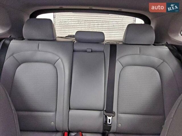 Синій Хендай Kona, об'ємом двигуна 1.59 л та пробігом 137 тис. км за 2600 $, фото 9 на Automoto.ua