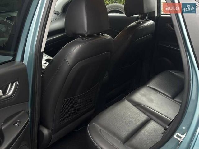 Синий Хендай Kona, объемом двигателя 0 л и пробегом 117 тыс. км за 17490 $, фото 33 на Automoto.ua