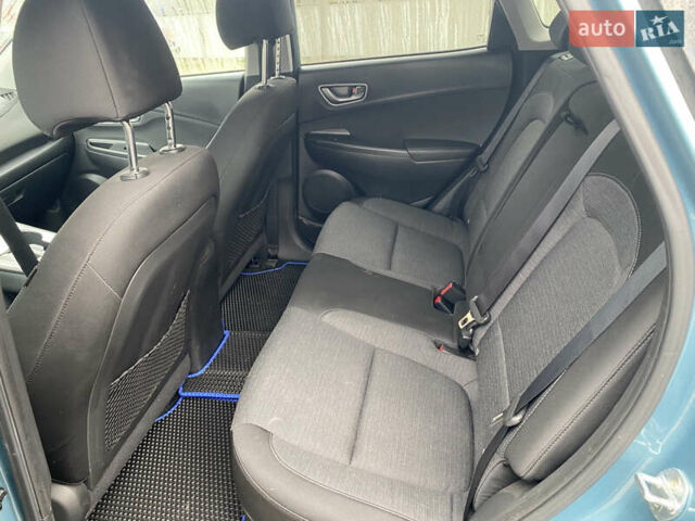 Синий Хендай Kona, объемом двигателя 0 л и пробегом 214 тыс. км за 15990 $, фото 16 на Automoto.ua