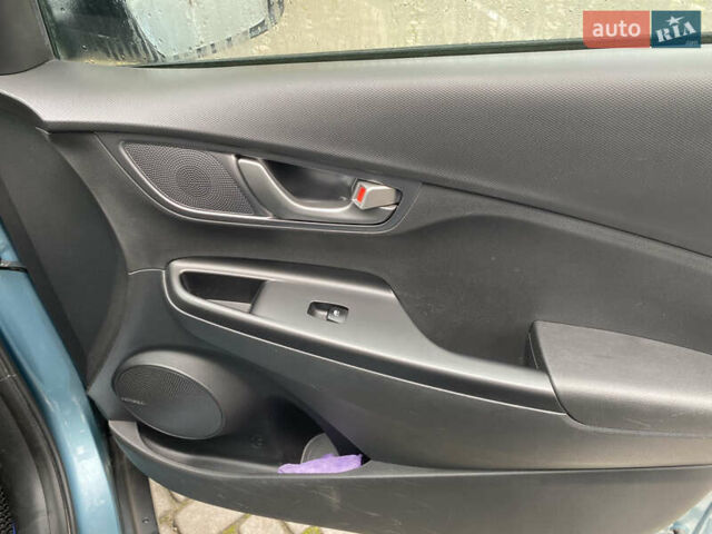 Синий Хендай Kona, объемом двигателя 0 л и пробегом 214 тыс. км за 15990 $, фото 14 на Automoto.ua