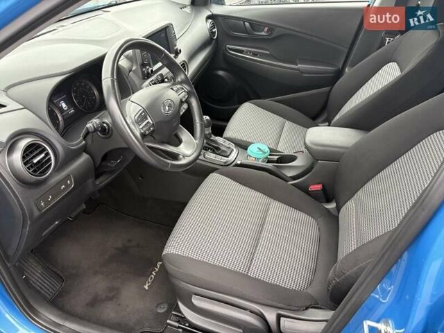 Синий Хендай Kona, объемом двигателя 2 л и пробегом 67 тыс. км за 14400 $, фото 11 на Automoto.ua