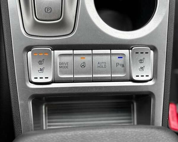 Синий Хендай Kona, объемом двигателя 0 л и пробегом 117 тыс. км за 17490 $, фото 15 на Automoto.ua