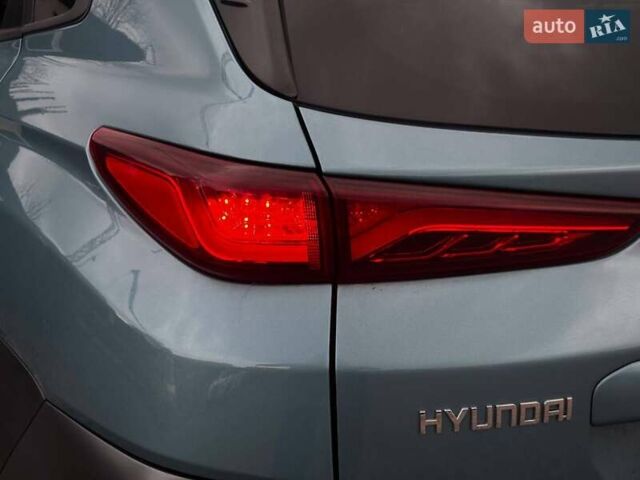 Синий Хендай Kona, объемом двигателя 0 л и пробегом 117 тыс. км за 17490 $, фото 35 на Automoto.ua