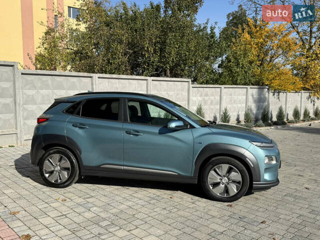 Синий Хендай Kona, объемом двигателя 0 л и пробегом 89 тыс. км за 16999 $, фото 4 на Automoto.ua