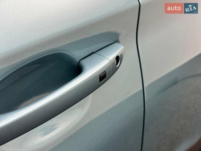 Синий Хендай Kona, объемом двигателя 0 л и пробегом 98 тыс. км за 18219 $, фото 12 на Automoto.ua