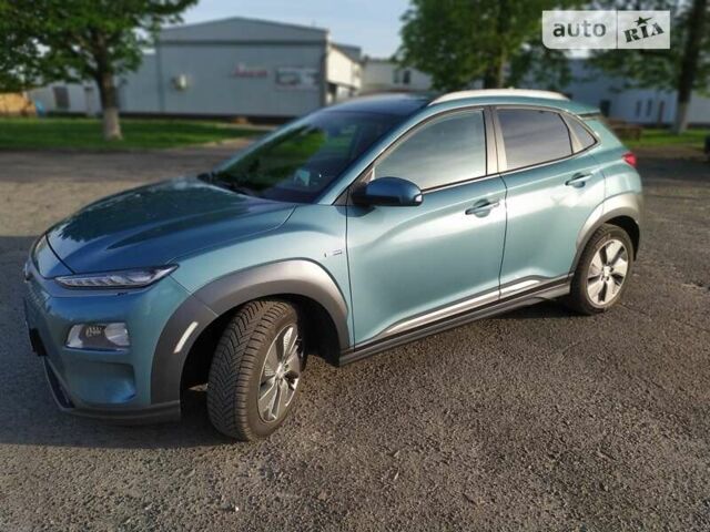 Синий Хендай Kona, объемом двигателя 0 л и пробегом 124 тыс. км за 18500 $, фото 2 на Automoto.ua