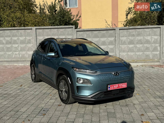 Синий Хендай Kona, объемом двигателя 0 л и пробегом 89 тыс. км за 16999 $, фото 3 на Automoto.ua