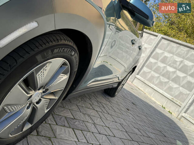 Синий Хендай Kona, объемом двигателя 0 л и пробегом 89 тыс. км за 16999 $, фото 49 на Automoto.ua