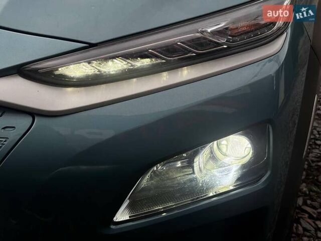 Синий Хендай Kona, объемом двигателя 0 л и пробегом 117 тыс. км за 17490 $, фото 21 на Automoto.ua