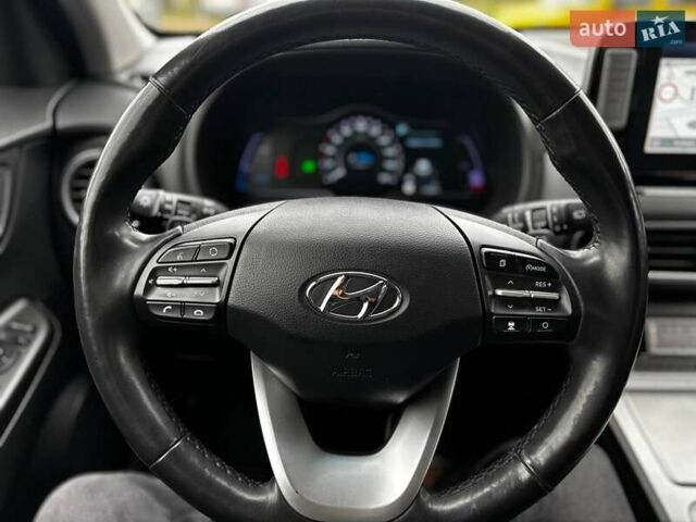 Синий Хендай Kona, объемом двигателя 0 л и пробегом 117 тыс. км за 17490 $, фото 16 на Automoto.ua