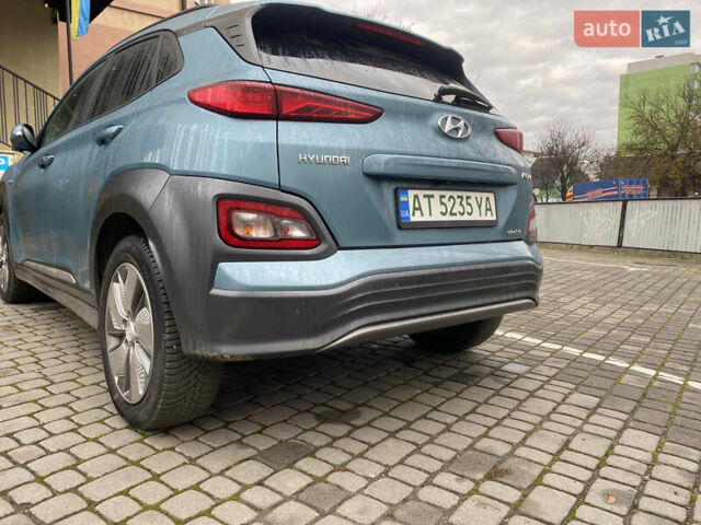 Синий Хендай Kona, объемом двигателя 0 л и пробегом 214 тыс. км за 15990 $, фото 3 на Automoto.ua