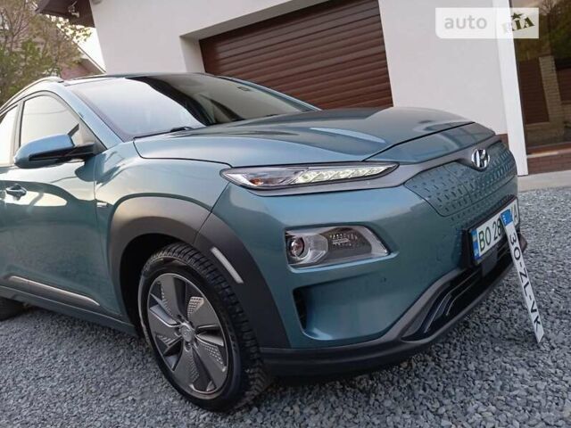 Синий Хендай Kona, объемом двигателя 0 л и пробегом 56 тыс. км за 17650 $, фото 4 на Automoto.ua