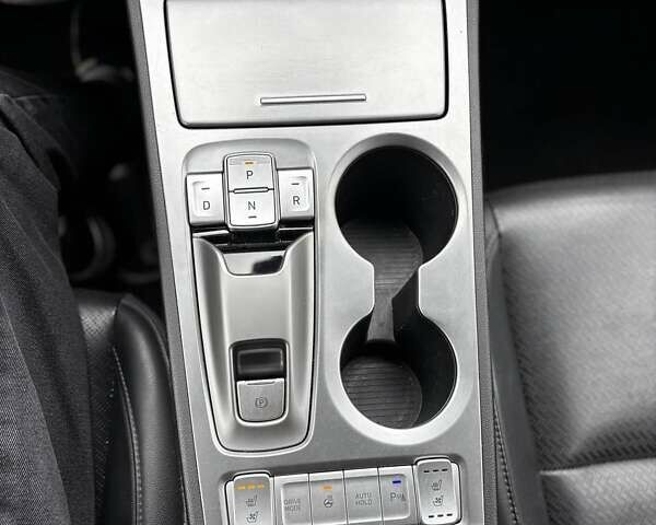 Синий Хендай Kona, объемом двигателя 0 л и пробегом 117 тыс. км за 17490 $, фото 14 на Automoto.ua