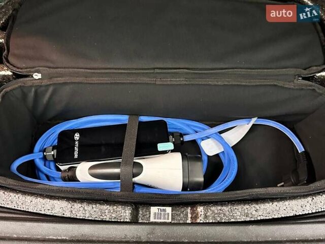 Синий Хендай Kona, объемом двигателя 0 л и пробегом 98 тыс. км за 18219 $, фото 14 на Automoto.ua