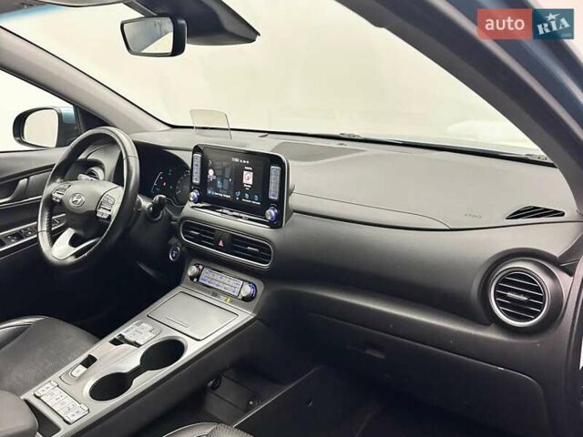 Синий Хендай Kona, объемом двигателя 0 л и пробегом 98 тыс. км за 18219 $, фото 5 на Automoto.ua