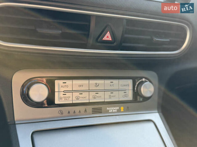 Синий Хендай Kona, объемом двигателя 0 л и пробегом 89 тыс. км за 16999 $, фото 53 на Automoto.ua