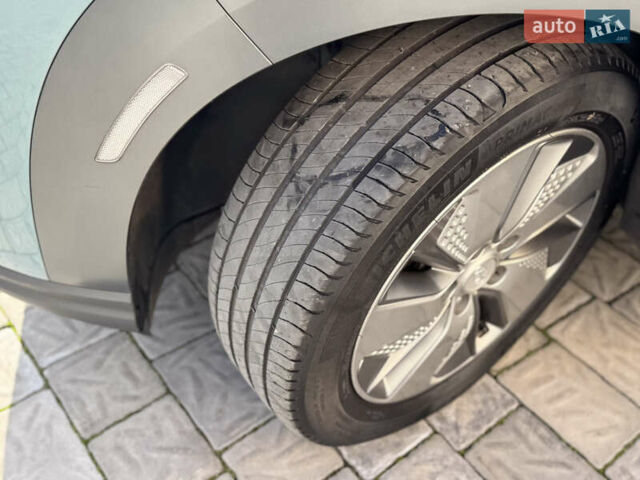 Синий Хендай Kona, объемом двигателя 0 л и пробегом 89 тыс. км за 16999 $, фото 57 на Automoto.ua