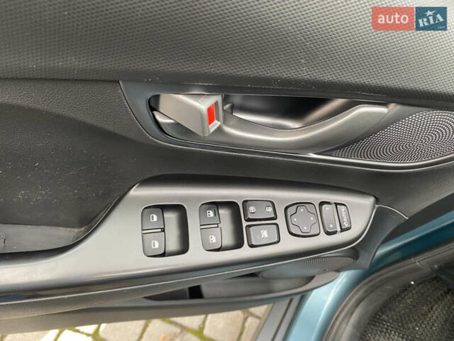 Синий Хендай Kona, объемом двигателя 0 л и пробегом 214 тыс. км за 15990 $, фото 11 на Automoto.ua
