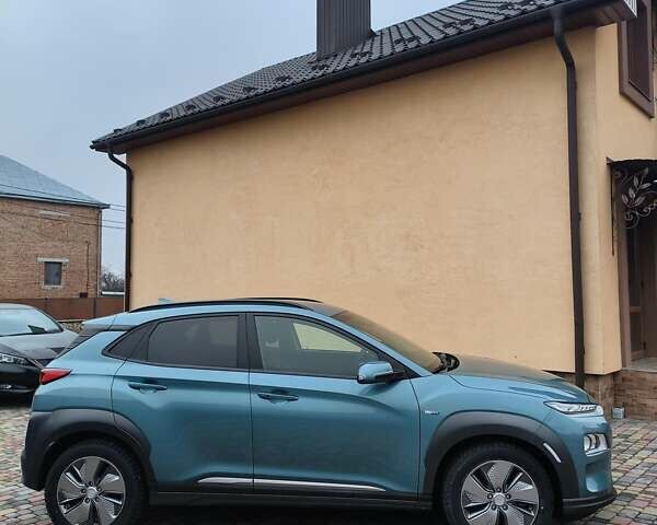 Синий Хендай Kona, объемом двигателя 0 л и пробегом 17 тыс. км за 18000 $, фото 18 на Automoto.ua