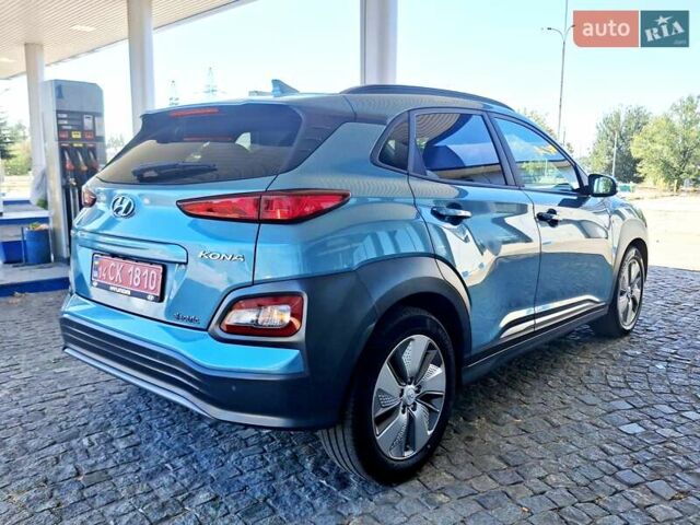 Синий Хендай Kona, объемом двигателя 0 л и пробегом 104 тыс. км за 18500 $, фото 7 на Automoto.ua