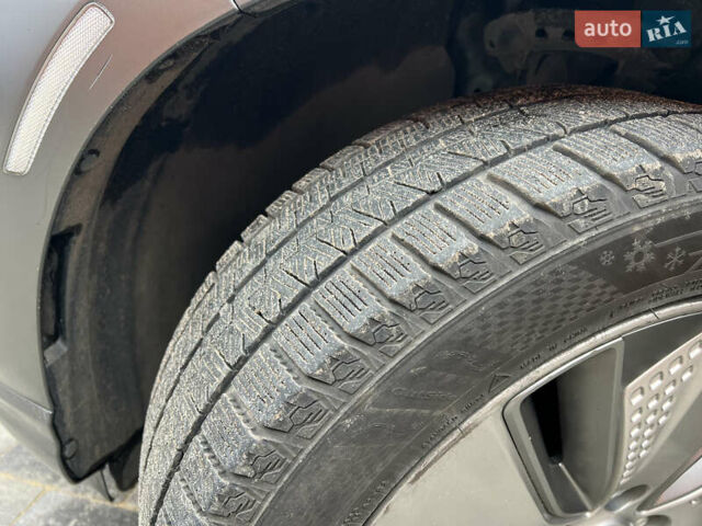 Синий Хендай Kona, объемом двигателя 0 л и пробегом 70 тыс. км за 14800 $, фото 23 на Automoto.ua