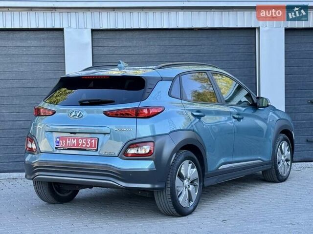 Синий Хендай Kona, объемом двигателя 0 л и пробегом 85 тыс. км за 17900 $, фото 1 на Automoto.ua