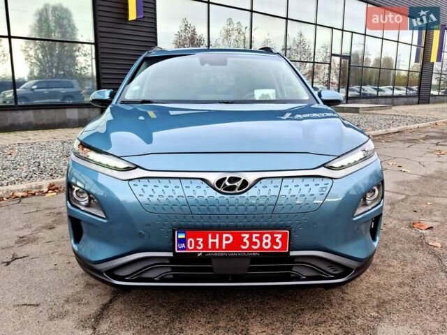 Синий Хендай Kona, объемом двигателя 0 л и пробегом 105 тыс. км за 18600 $, фото 1 на Automoto.ua