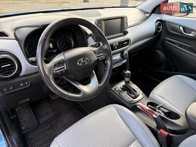 Синий Хендай Kona, объемом двигателя 1.6 л и пробегом 53 тыс. км за 15500 $, фото 11 на Automoto.ua