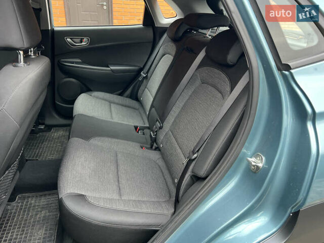 Синий Хендай Kona, объемом двигателя 0 л и пробегом 70 тыс. км за 14800 $, фото 16 на Automoto.ua