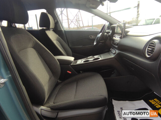 Синий Хендай Kona, объемом двигателя 64 л и пробегом 37 тыс. км за 19900 $, фото 21 на Automoto.ua