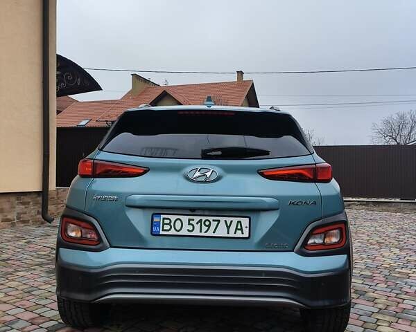 Синий Хендай Kona, объемом двигателя 0 л и пробегом 17 тыс. км за 18000 $, фото 17 на Automoto.ua