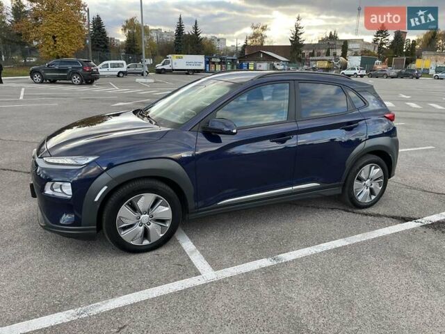 Синий Хендай Kona, объемом двигателя 0 л и пробегом 114 тыс. км за 17950 $, фото 18 на Automoto.ua