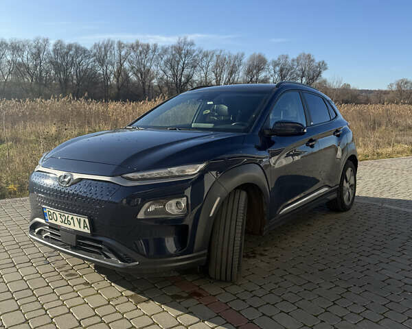 Синий Хендай Kona, объемом двигателя 0 л и пробегом 99 тыс. км за 18500 $, фото 7 на Automoto.ua