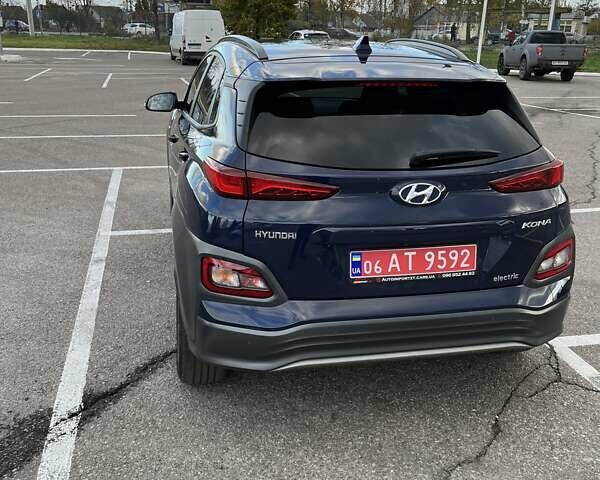 Синий Хендай Kona, объемом двигателя 0 л и пробегом 114 тыс. км за 17950 $, фото 13 на Automoto.ua