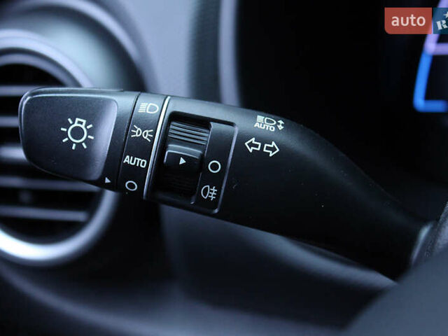 Синий Хендай Kona, объемом двигателя 0 л и пробегом 51 тыс. км за 19300 $, фото 21 на Automoto.ua