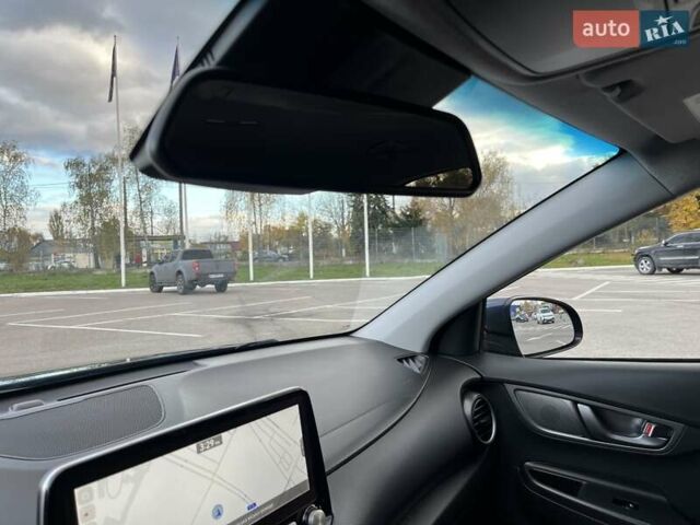 Синий Хендай Kona, объемом двигателя 0 л и пробегом 114 тыс. км за 17950 $, фото 50 на Automoto.ua