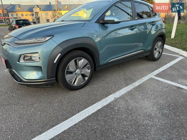 Синий Хендай Kona, объемом двигателя 0 л и пробегом 147 тыс. км за 17500 $, фото 3 на Automoto.ua