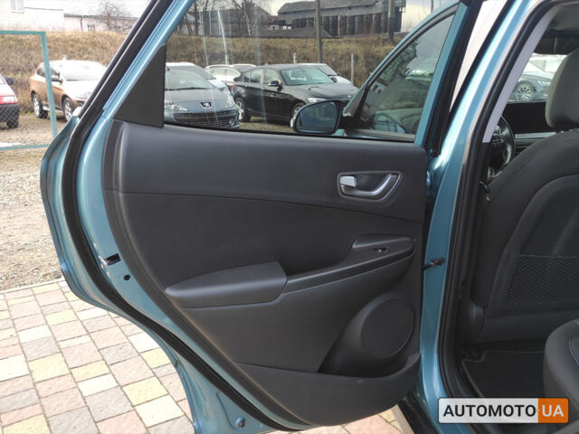 Синий Хендай Kona, объемом двигателя 64 л и пробегом 37 тыс. км за 19900 $, фото 12 на Automoto.ua
