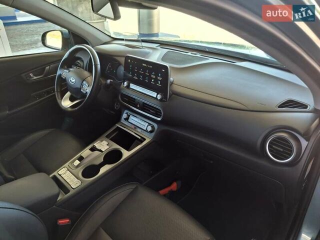 Синий Хендай Kona, объемом двигателя 0 л и пробегом 104 тыс. км за 18500 $, фото 23 на Automoto.ua