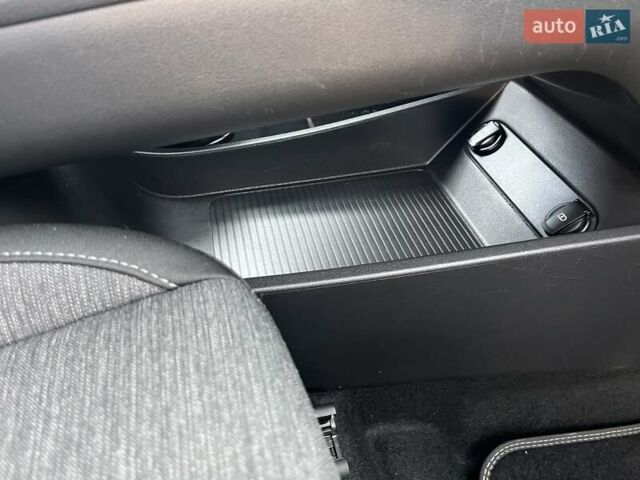 Синий Хендай Kona, объемом двигателя 0 л и пробегом 114 тыс. км за 17950 $, фото 52 на Automoto.ua