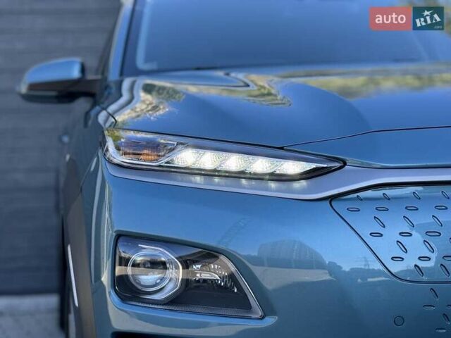 Синий Хендай Kona, объемом двигателя 0 л и пробегом 85 тыс. км за 17900 $, фото 25 на Automoto.ua